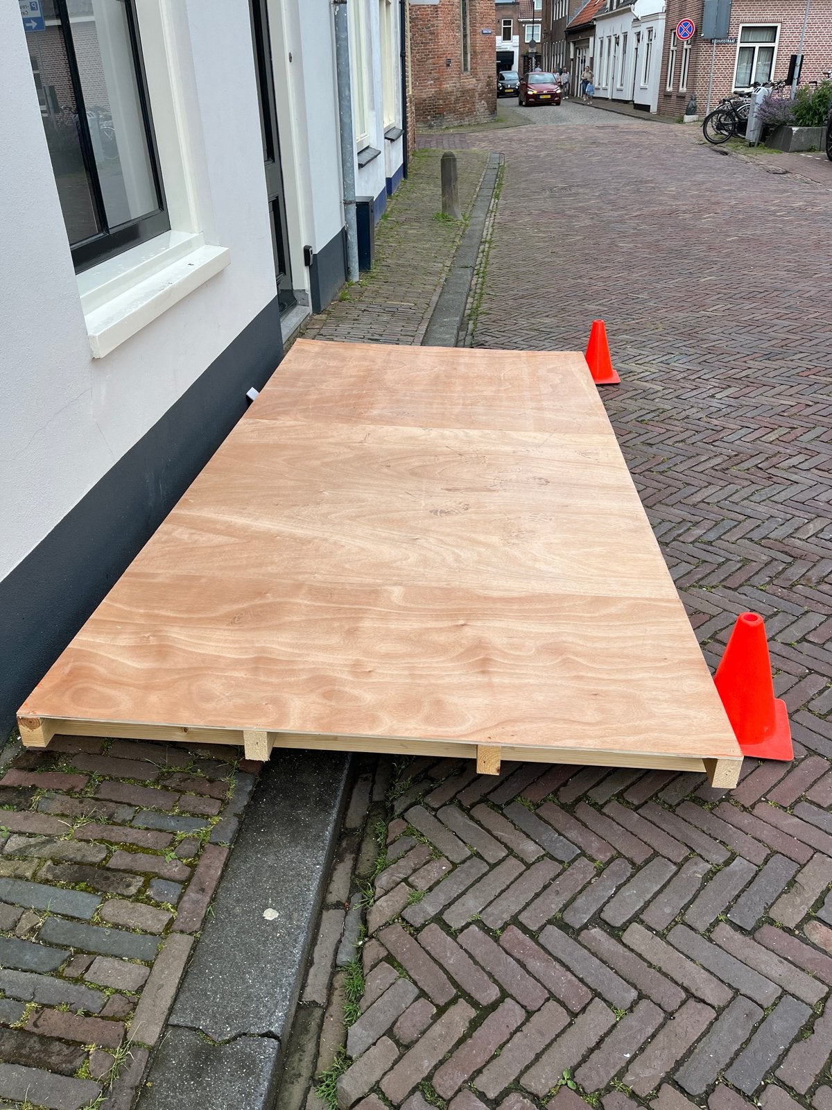 Gratis Stevige houten pallet 305x105, Doe-het-zelf en Verbouw, Hout en Planken, Ophalen, Gebruikt, Overige typen, Overige houtsoorten