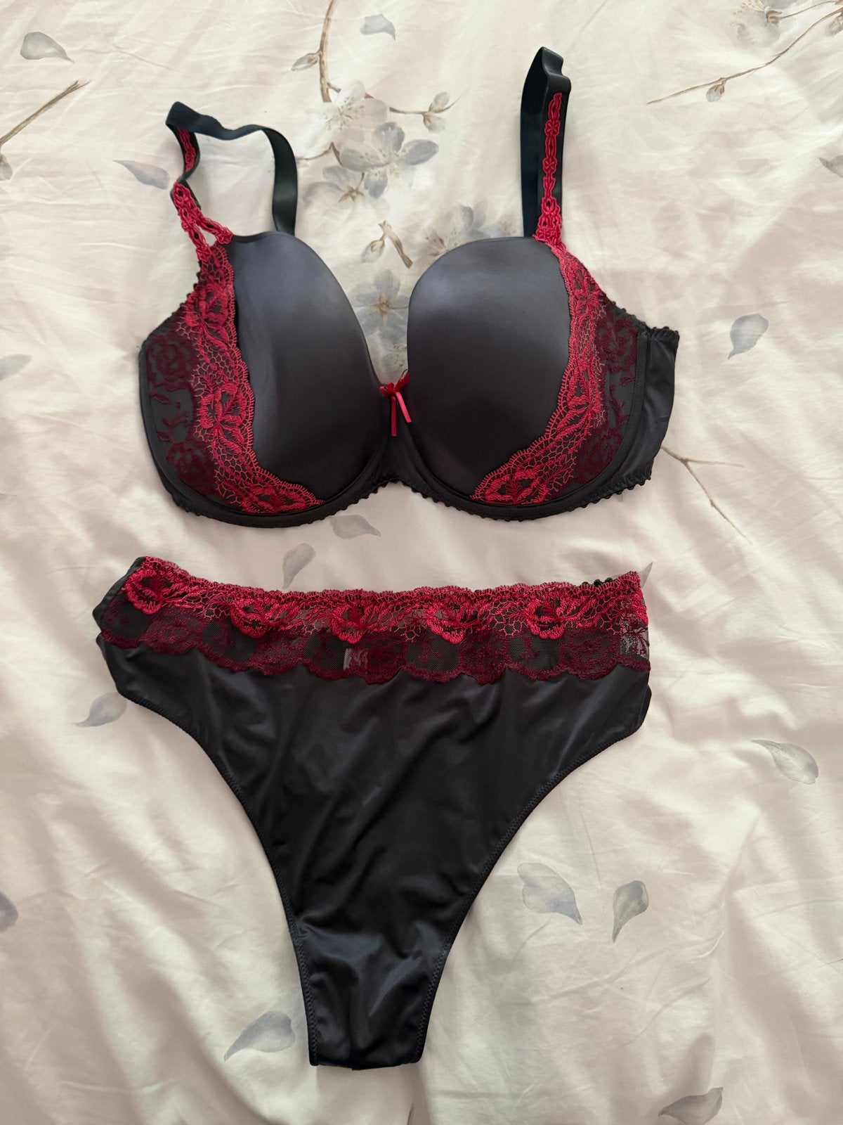 Prima Donna BH 85F en Slip XL\ 44 - Zeer nette staat, Ophalen of Verzenden, Zwart, Setje