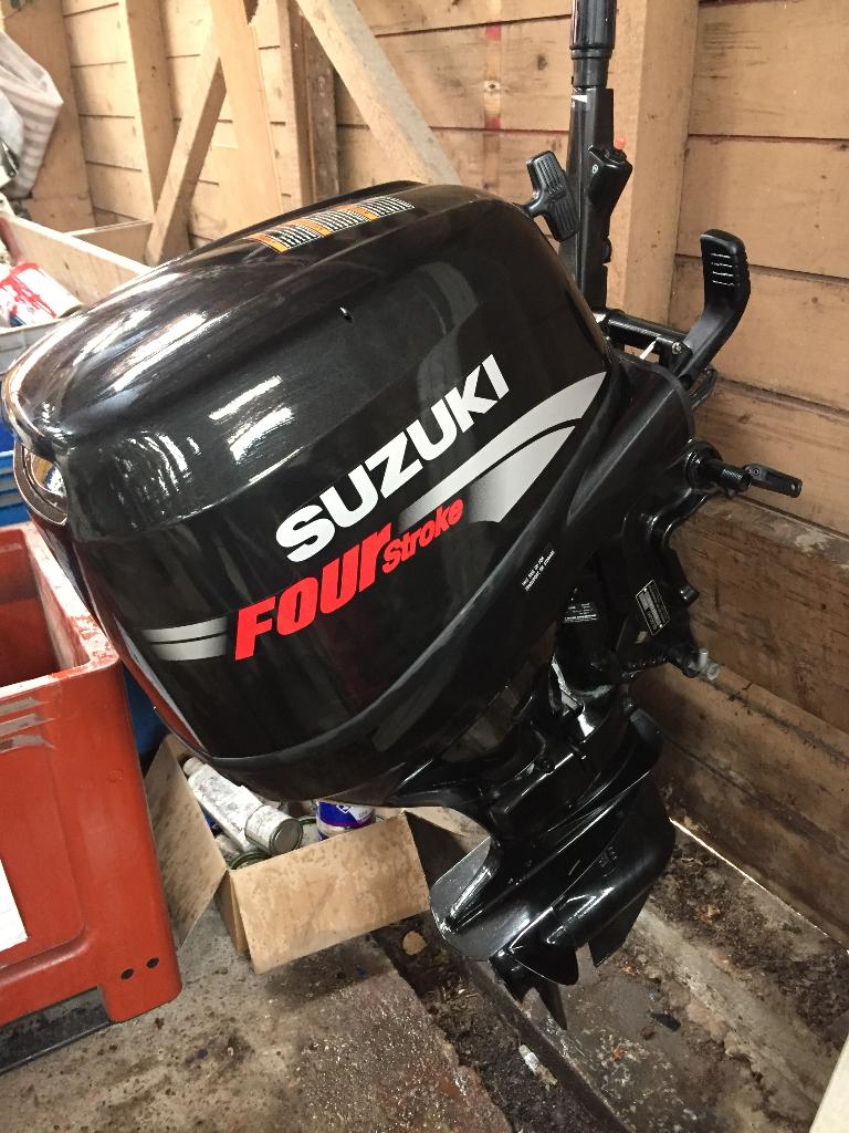 Goede Suzuki 25pk te koop, Ophalen, 10 tot 30 pk, Viertaktmotor, Zo goed als nieuw