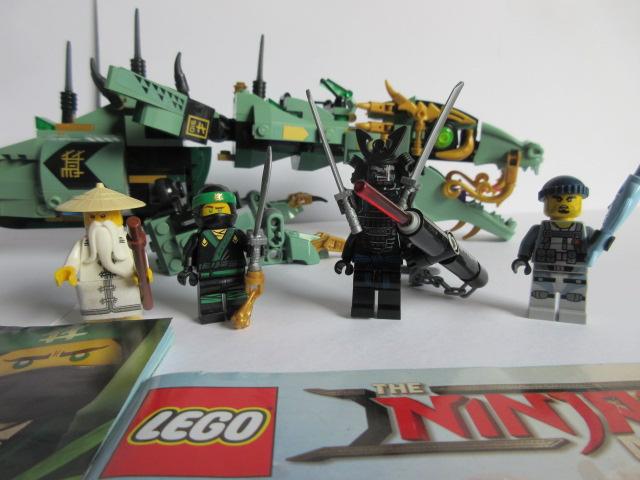 70612 Ninjago, Green Ninja Mech Dragon, Lloyd,Sensei Wu, Compleet, Lego, Ophalen of Verzenden, Zo goed als nieuw