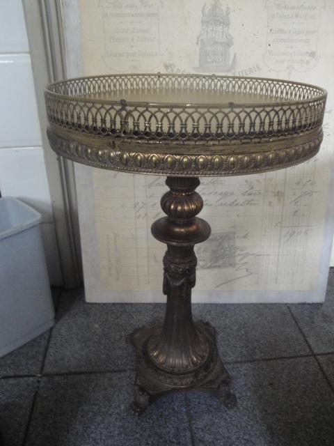 massief messing rond baroktafeltje, Ophalen, Brons