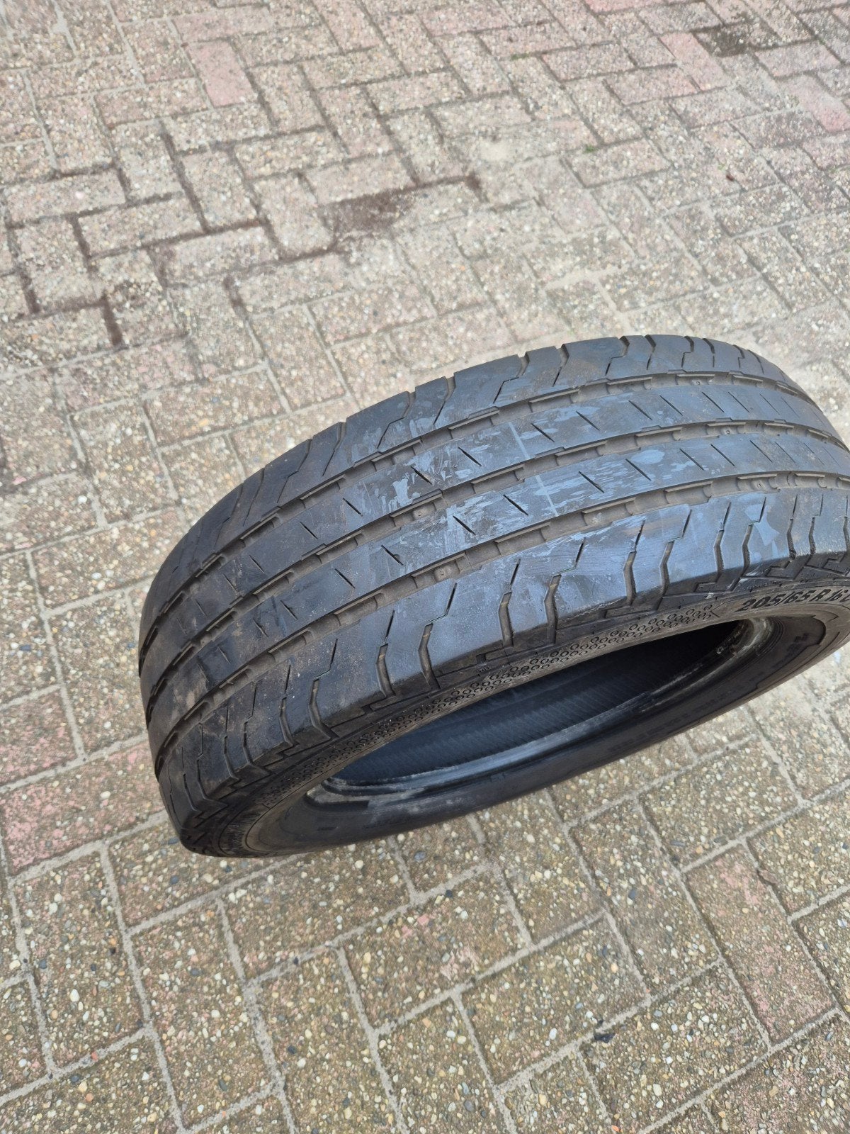 Continental ContiVanContact 100 205/65 R16C 103/101H, Ophalen