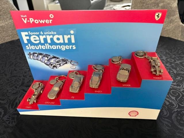 Unieke Ferrari sleutelhangers en collezione modelautos 1/38, Ophalen of Verzenden, Zo goed als nieuw, Auto