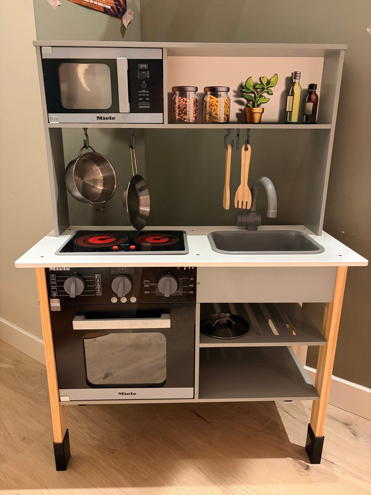 Miele speelkeuken met mandje etenswaren, Ophalen, Zo goed als nieuw, Hout, Speelkeuken