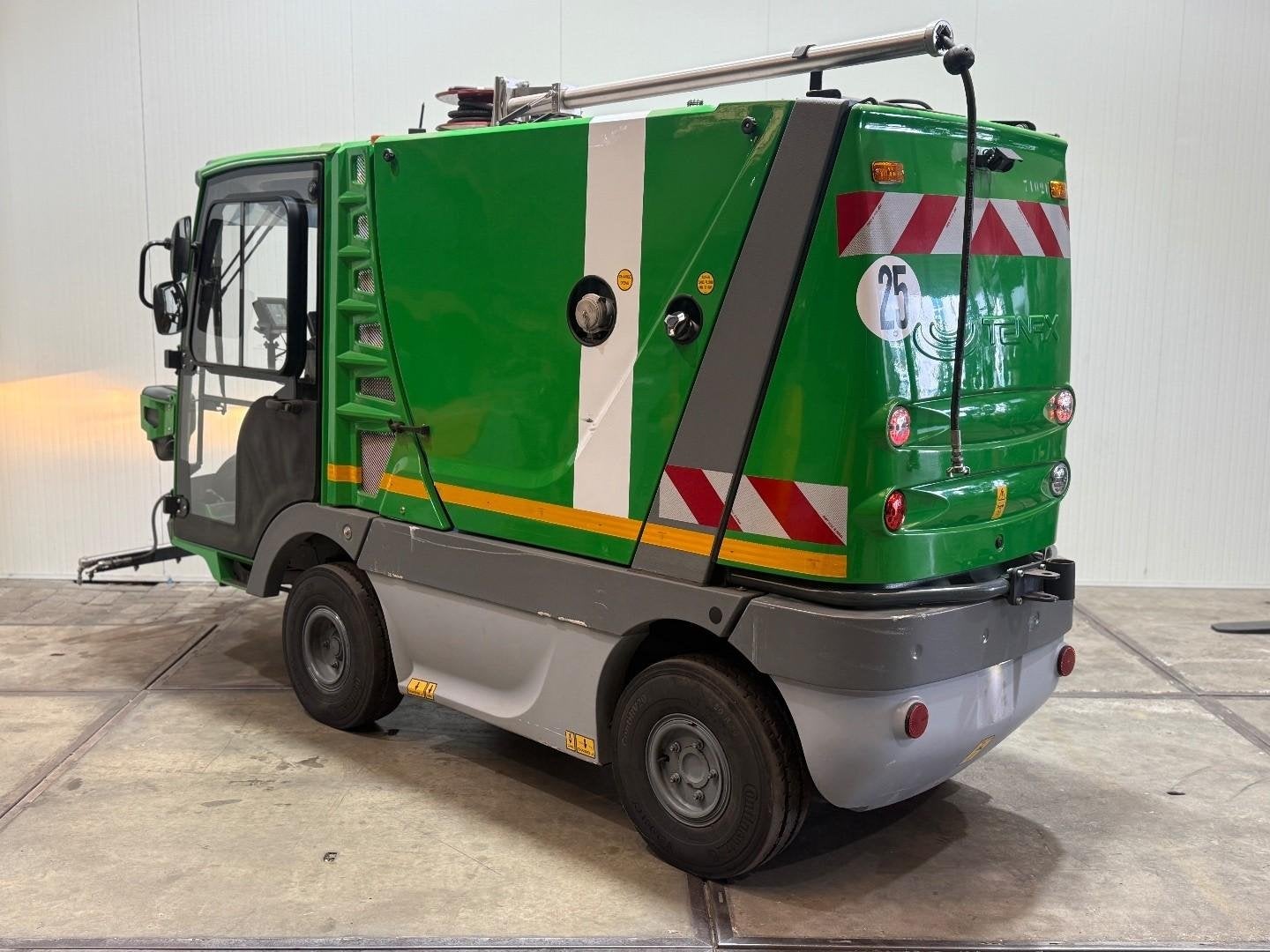 Tenax TXE2 hybride wegdekreiniger lithium kubota 2018 HL1038