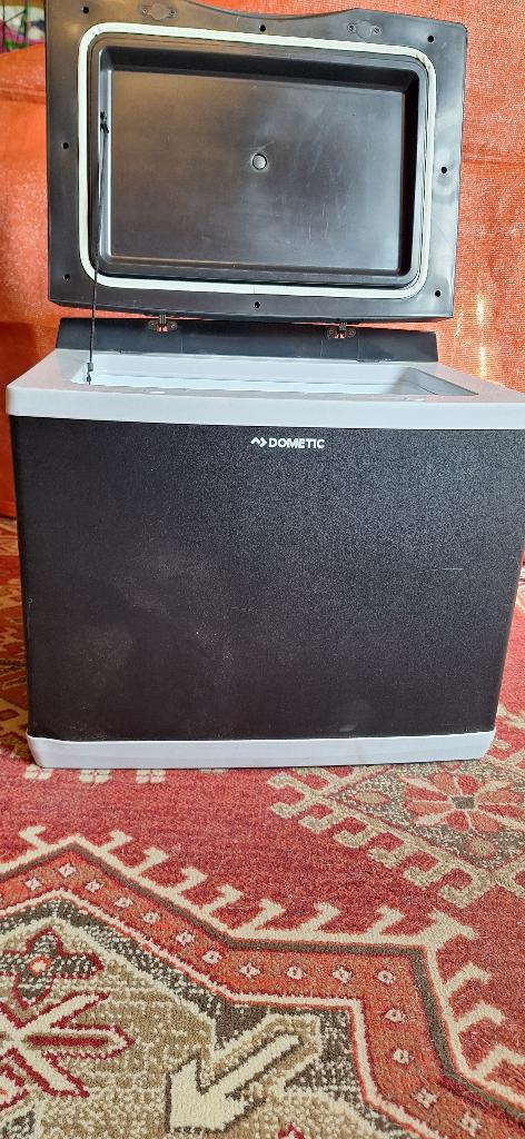 Dometic koelbox, Caravans en Kamperen, Koelboxen, Ophalen, Zo goed als nieuw, Koelbox, Elektrisch