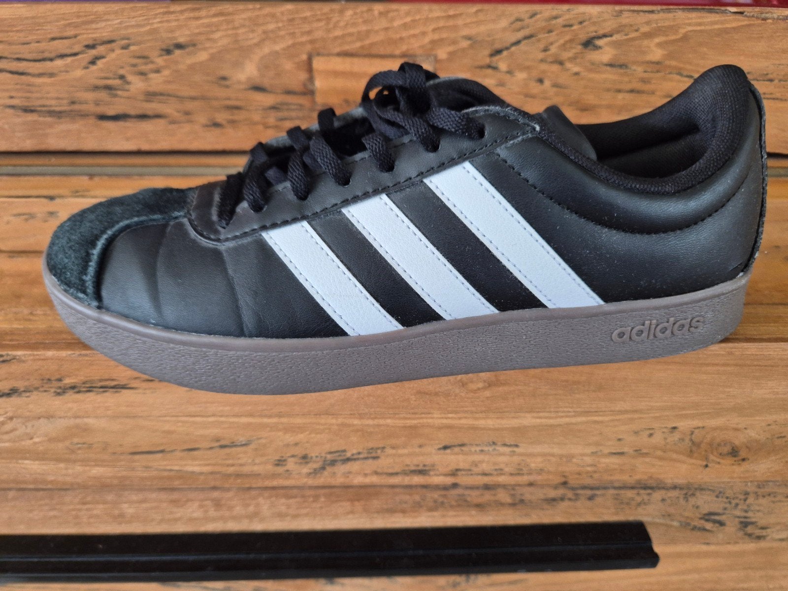 Zwarte/witte sneakers Adidas VL Court maat 40 zgan, Adidas, Zwart, Ophalen of Verzenden, Sneakers of Gympen