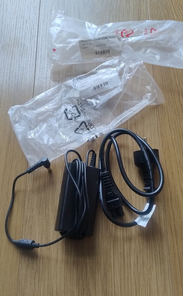 Laptop oplader PSU Chic A18-065N3A 65W C6 3P, Computers en Software, Ophalen of Verzenden, Zo goed als nieuw