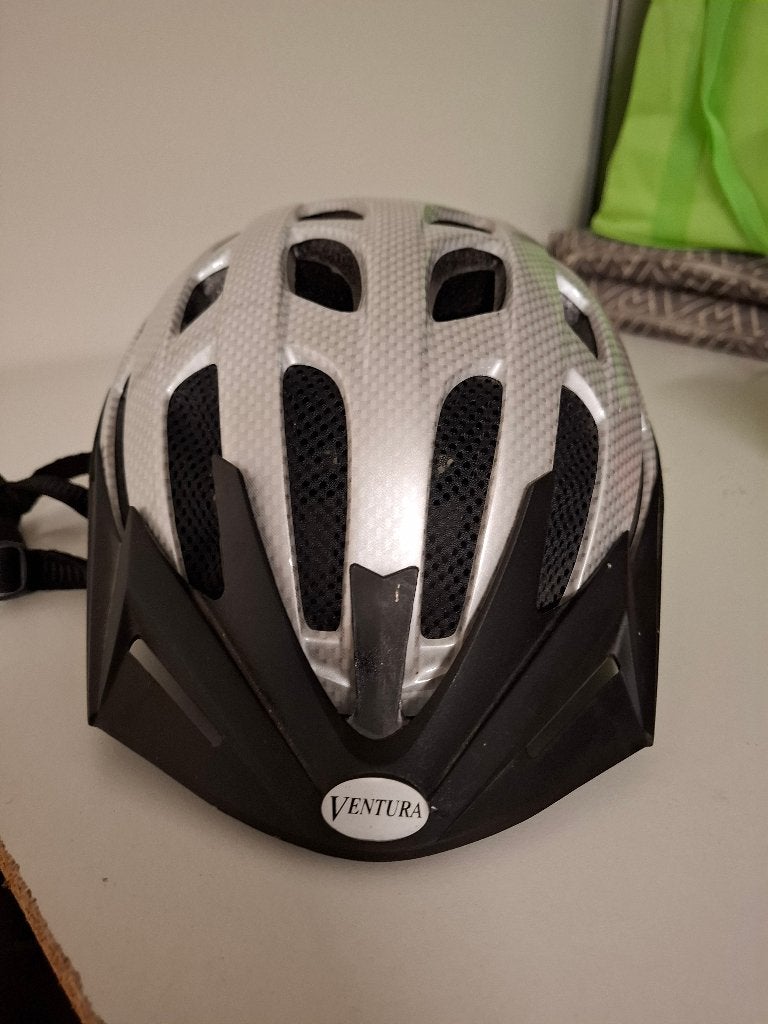 fietshelm, Ophalen, M, AGU Ventura, Zo goed als nieuw