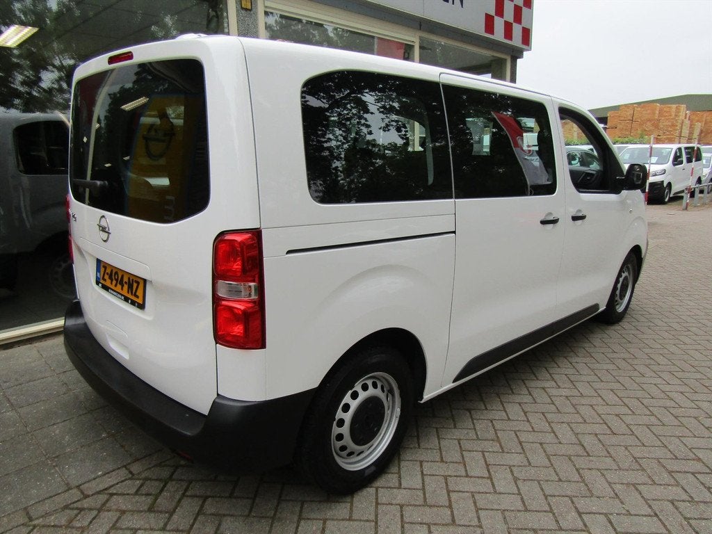 Opel Vivaro 9 PERS.BUS L2 AIRCO, CRUISE C. BLUET. 16 x, Auto's, Opel, Voorwielaandrijving, Stof, Euro 6, 1634 kg