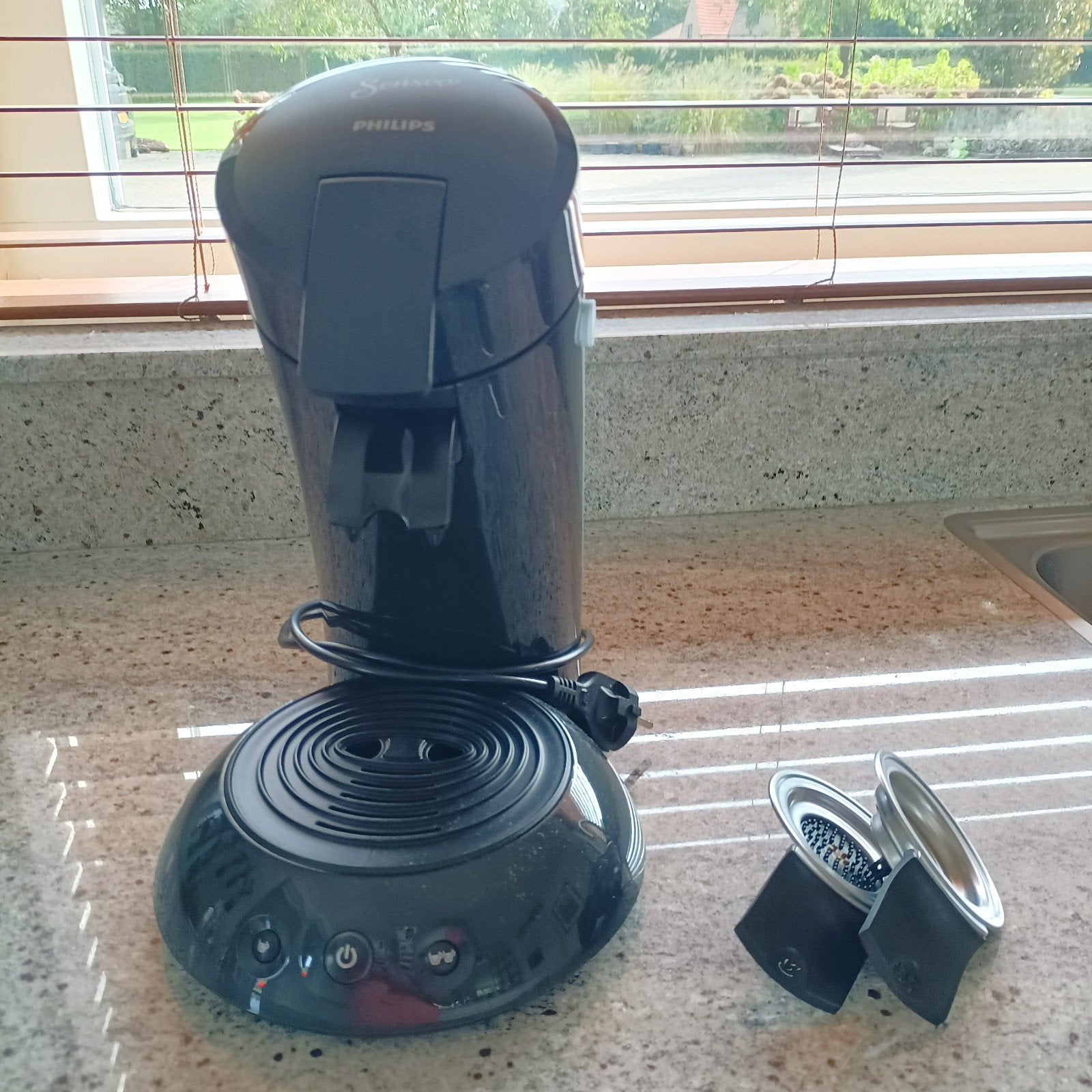 Senseo zwart, Witgoed en Apparatuur, Ophalen, Koffiemachine, Zo goed als nieuw, 2 tot 4 kopjes