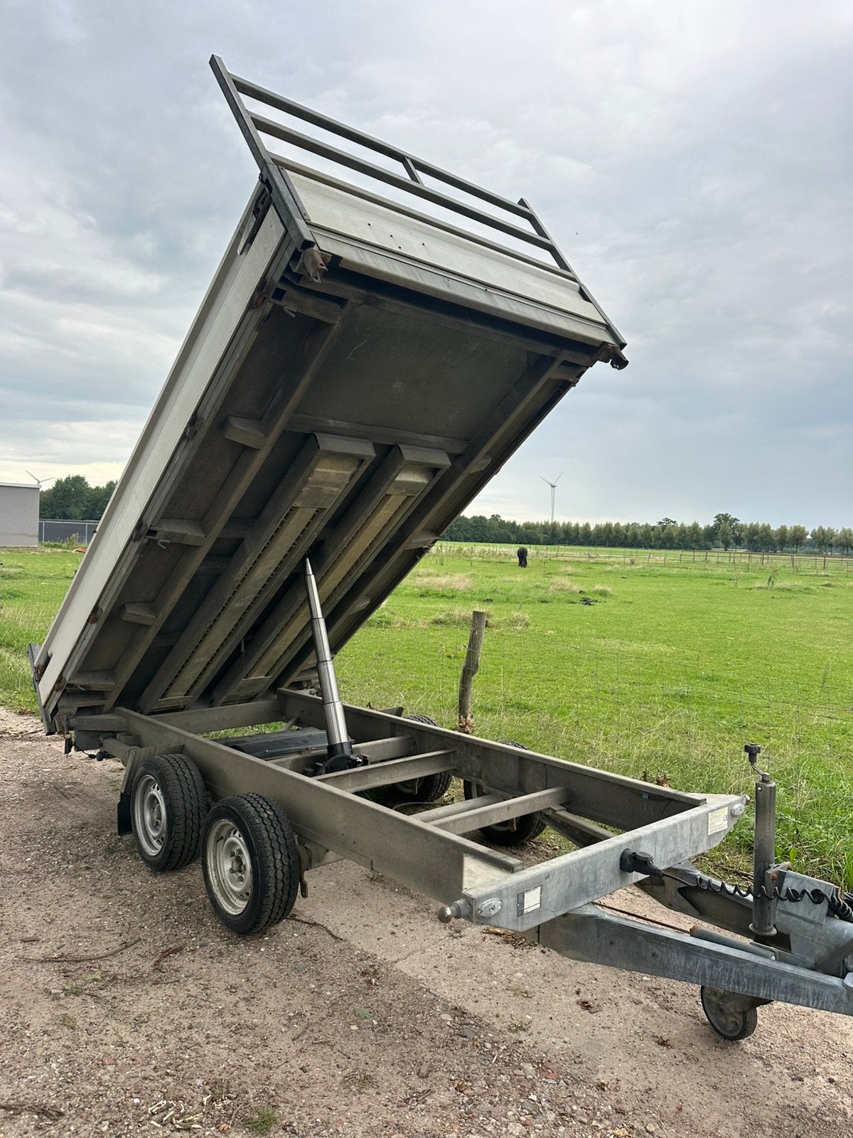Hapert elektrische driezijdige kipper 3500 kg., Ophalen of Verzenden, Zo goed als nieuw