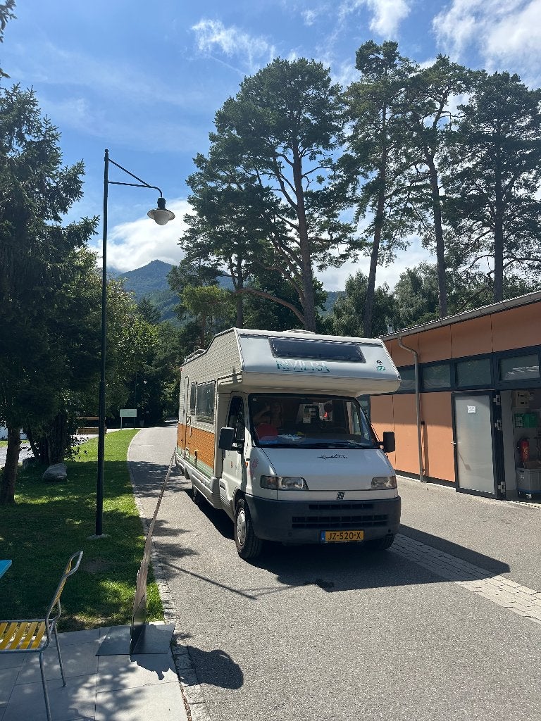 Fiat camper uit 1996, 7 slaapplaatsen, klaar voor vakantie!, Caravans en Kamperen, Campers, Fiat, 6 tot 7 meter, Particulier, Meer dan 6