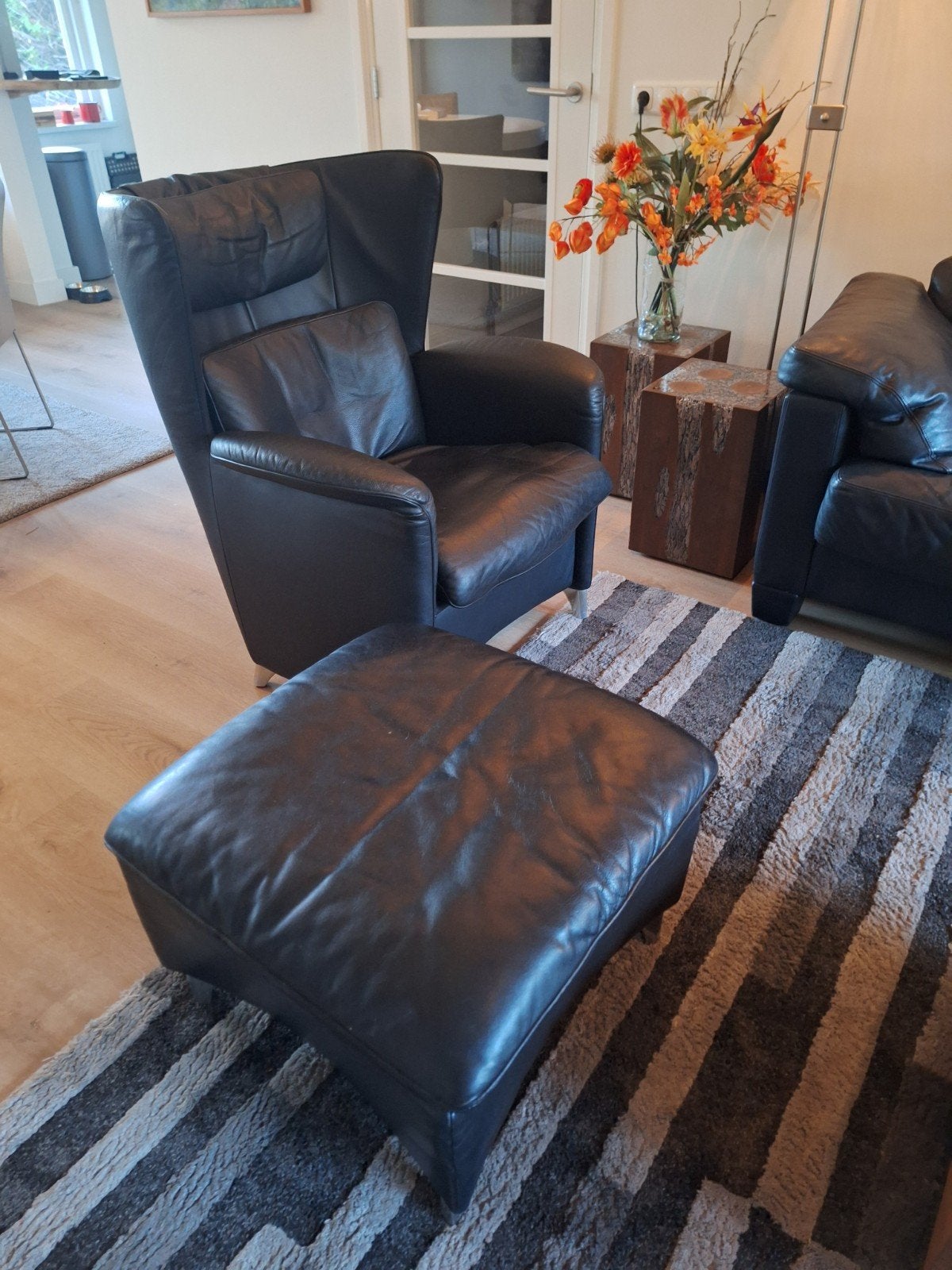 Desede DS-23  set van 2 fauteuils met 1 hocker zwart leer, Ophalen, Gebruikt, Leer