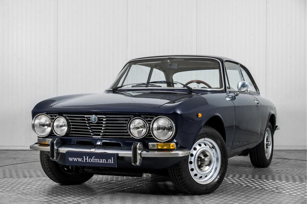 Alfa Romeo GT 1300 Junior only 2 owners (bj 1976), Auto's, Alfa Romeo, Achterwielaandrijving, Gebruikt, 4 cilinders, Blauw