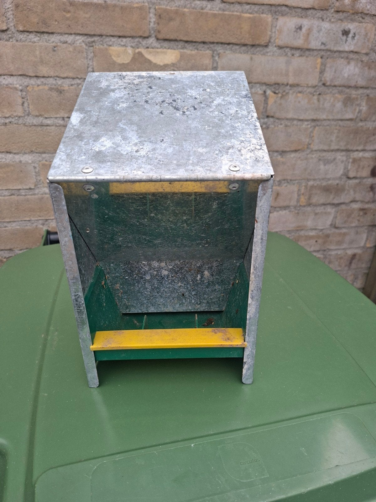 Automatische voederbak, Ophalen, Eten en Drinken