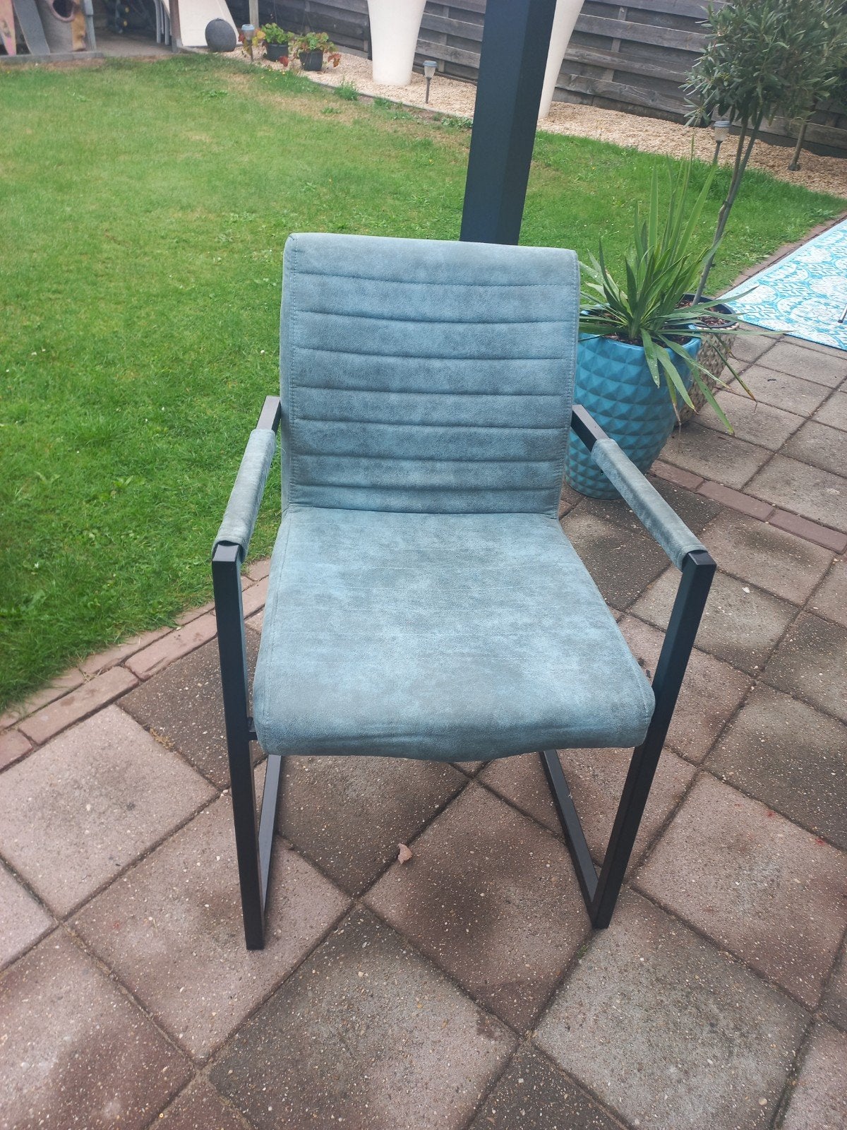 Te koop mooie eetkamerstoelen 4 stuks, Ophalen, Zo goed als nieuw, Vier