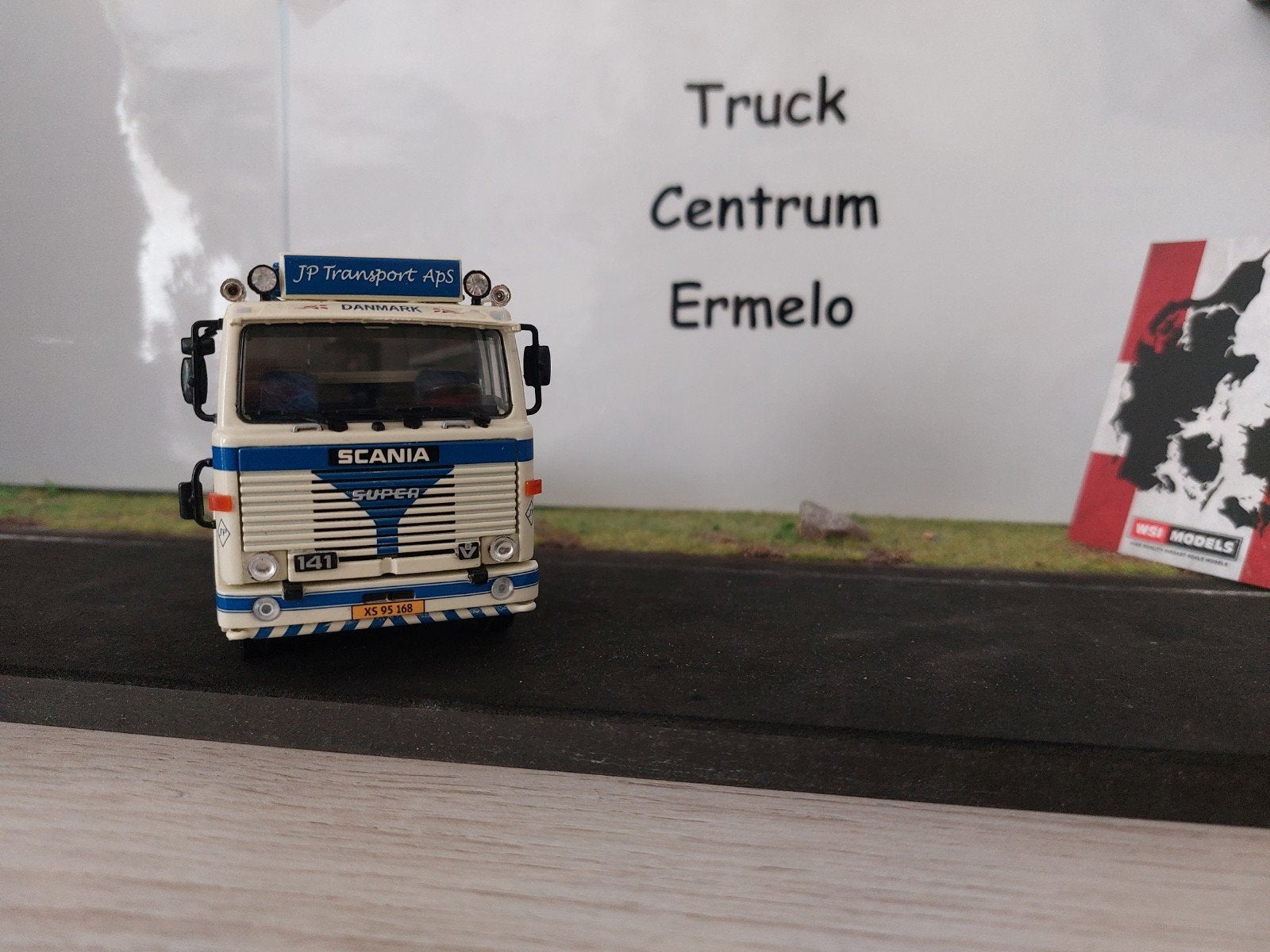JP TRANSPORT; SCANIA 1 SERIES 6X2, Hobby en Vrije tijd, Modelauto's | 1:50, Ophalen of Verzenden, Nieuw, Bus of Vrachtwagen, Wsi
