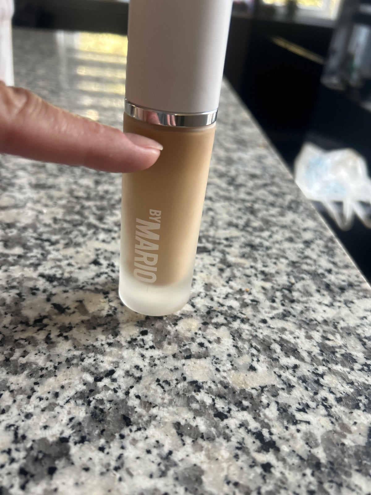 BY MARIO Natural SurrealSkin Foundation 8N - Nieuw, Gehele gezicht, Beige, Nieuw, Ophalen of Verzenden
