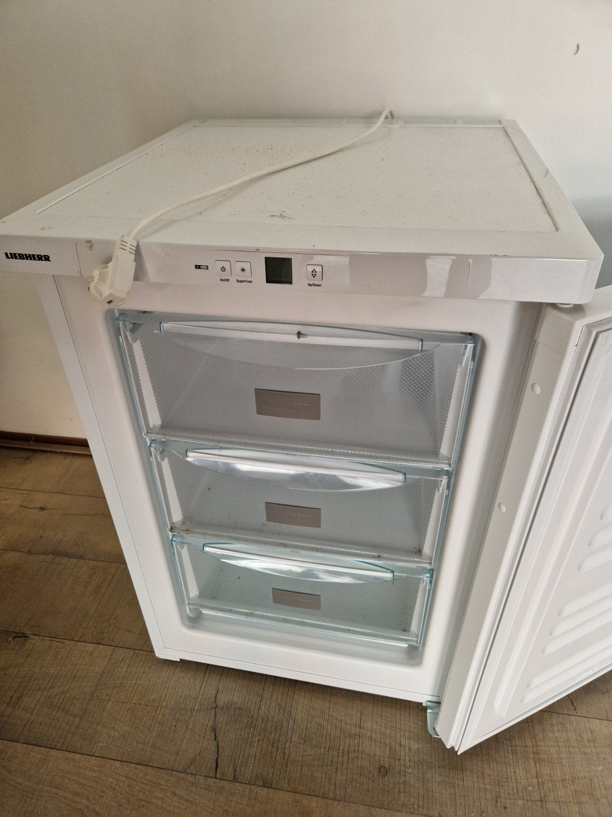 liebherr diepvrieskast tafelmodel, Ophalen, Zo goed als nieuw, Minder dan 60 cm, 85 tot 120 cm