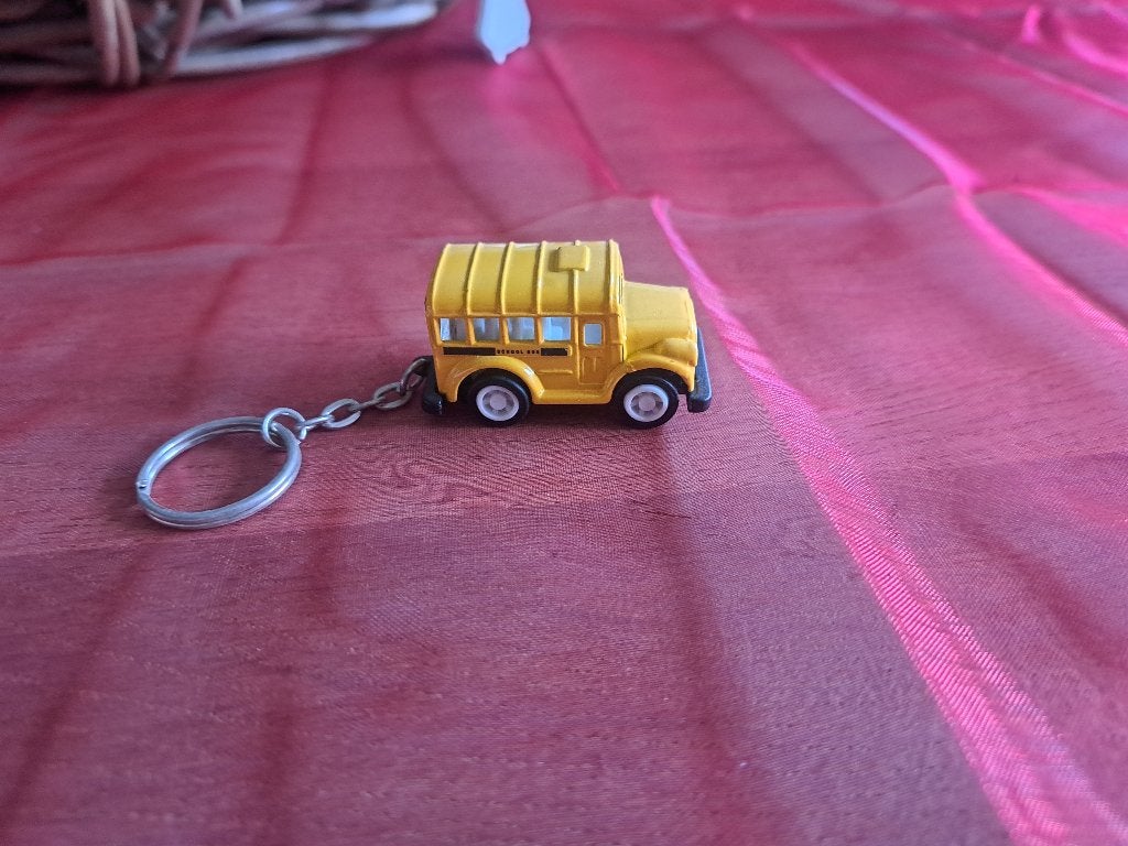 Sleutelhanger Amerikaanse schoolbus (Z238-189), Ophalen of Verzenden, Zo goed als nieuw