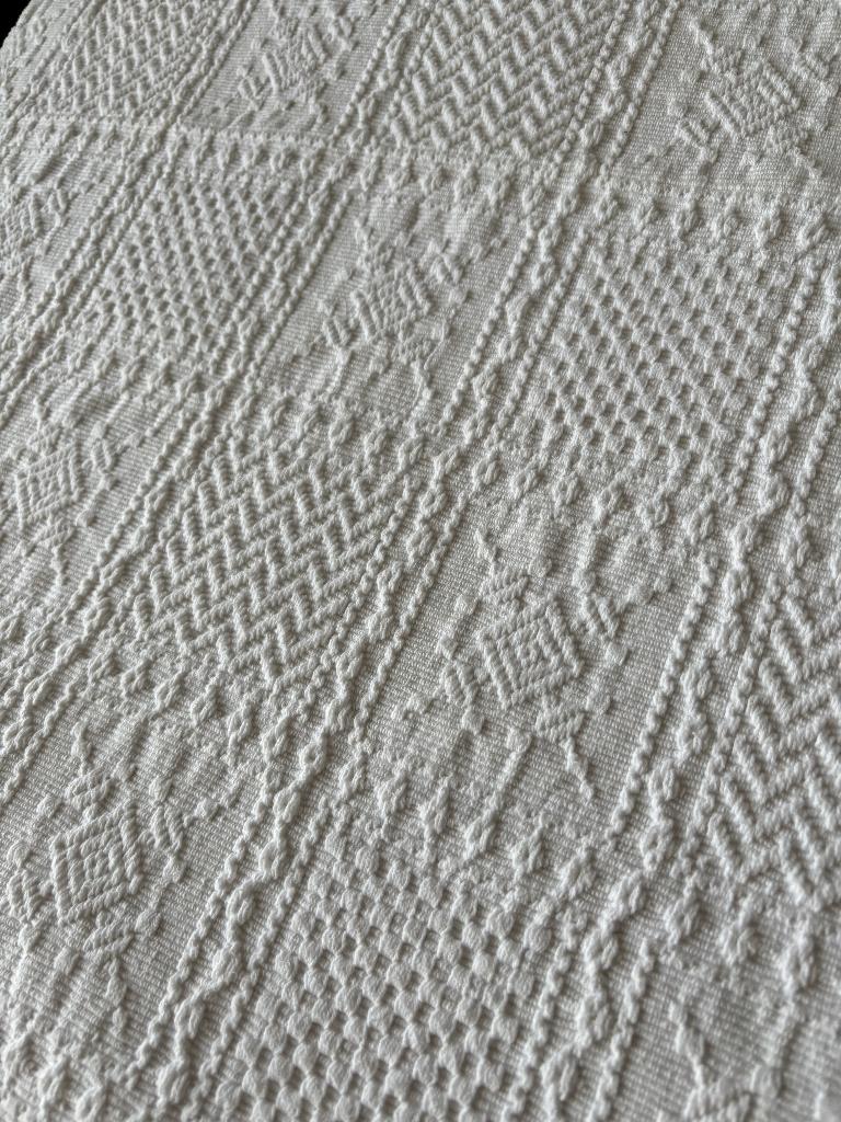 Mooie, witte, katoenen sprei met structuur., Huis en Inrichting, Slaapkamer | Beddengoed, Wit, Tweepersoons, Ophalen of Verzenden