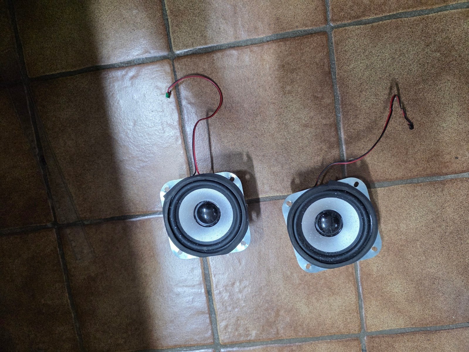 2x Kleine speakers - ideaal voor projecten of vervanging, Audio, Tv en Foto, Luidsprekers, Overige merken, Gebruikt, Overige typen