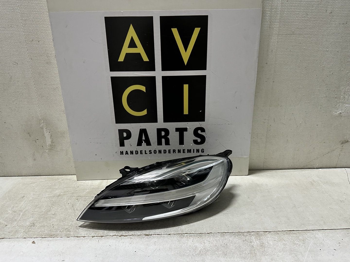 Koplamp Volvo V40 facelift Vol LED 31677018 Links, Auto-onderdelen, Gebruikt, -, -, Ophalen of Verzenden