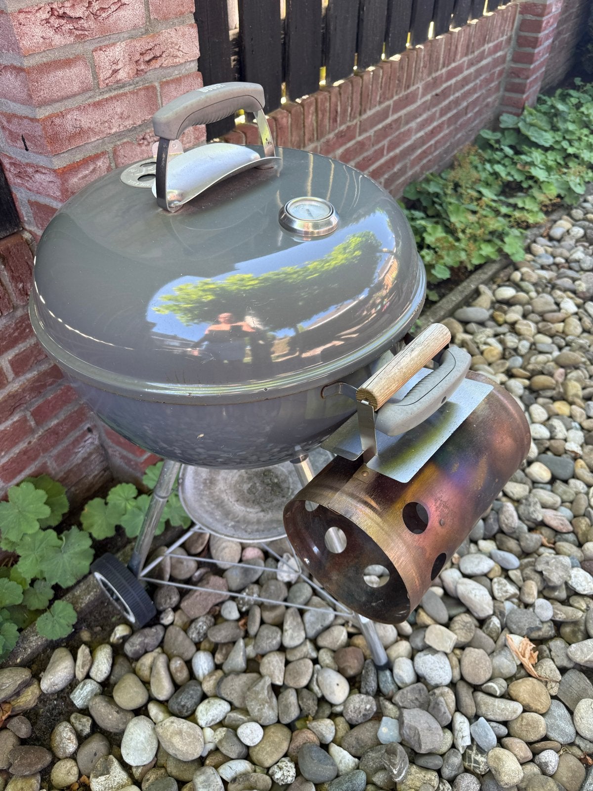 Grijze Weber BBQ 49 cm met kolenstarter - Gebruikt, Ophalen of Verzenden, Gebruikt