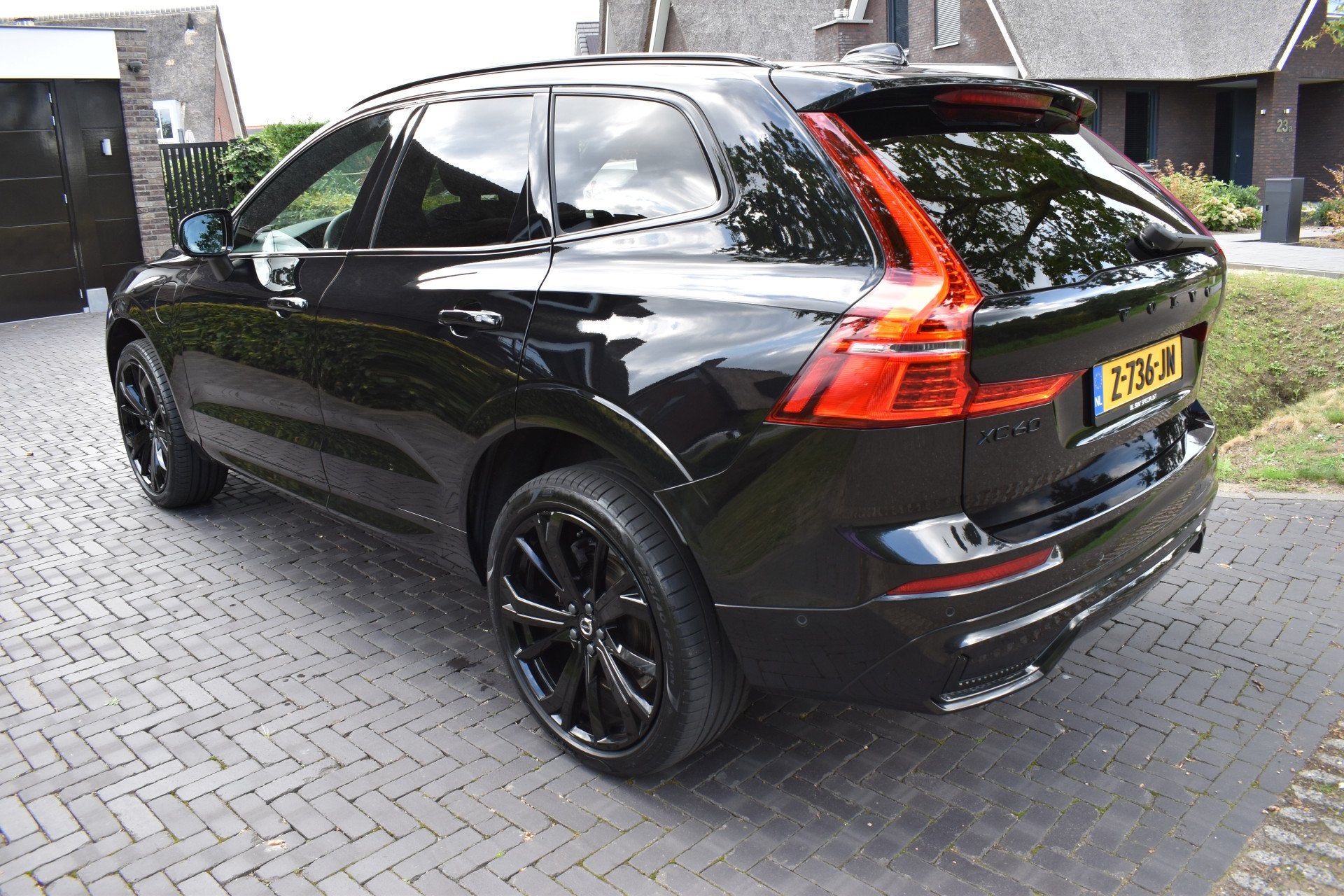 Volvo XC60 2.0 T6 Plug-in hybrid AWD Ultimate Black Edition, Automaat, Dealer onderhouden, Gebruikt, 4 cilinders