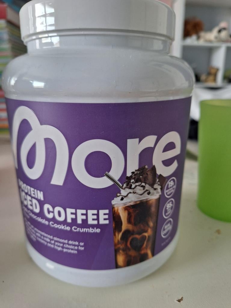More nutrition protein ijskoffie dark chocolate cookie crumb, Sport en Fitness, Gezondheidsproducten en Wellness, Nieuw, Poeder of Drank
