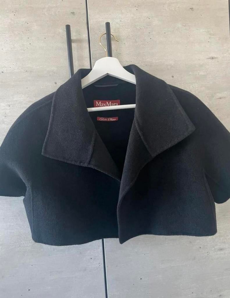 MaxMara korte cape jas – maat 40 – angora, wol & kasjmier, Ophalen, Zo goed als nieuw, Maat 38/40 (M), Zwart