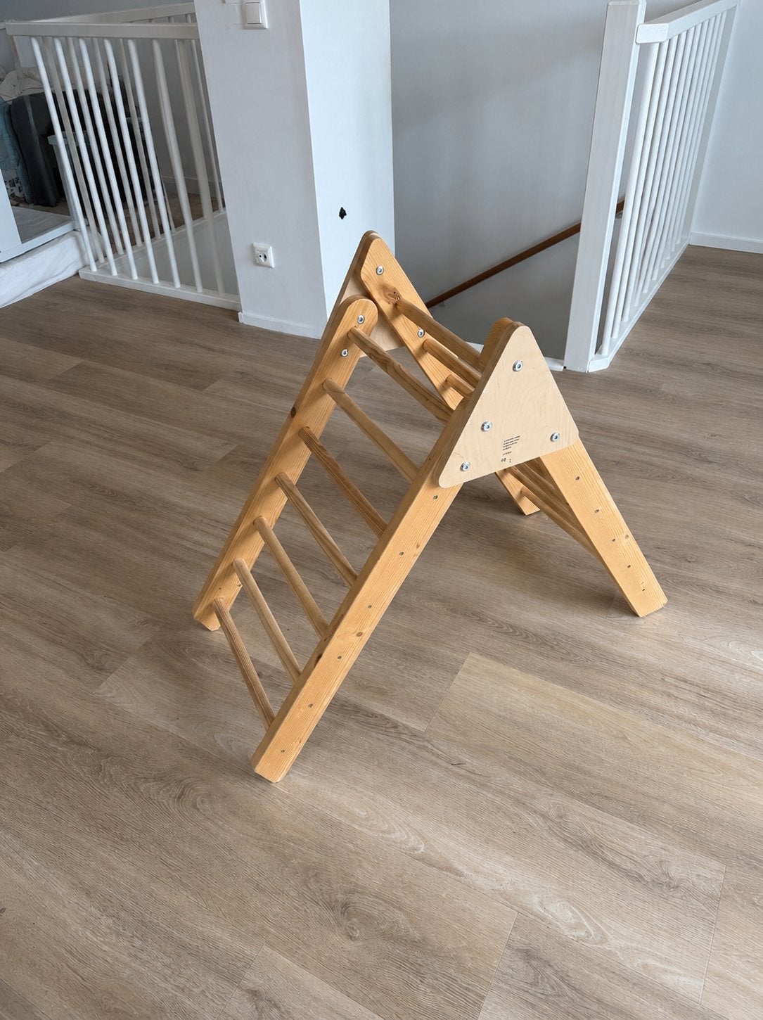 Houten klim driehoek, Ophalen, Zo goed als nieuw