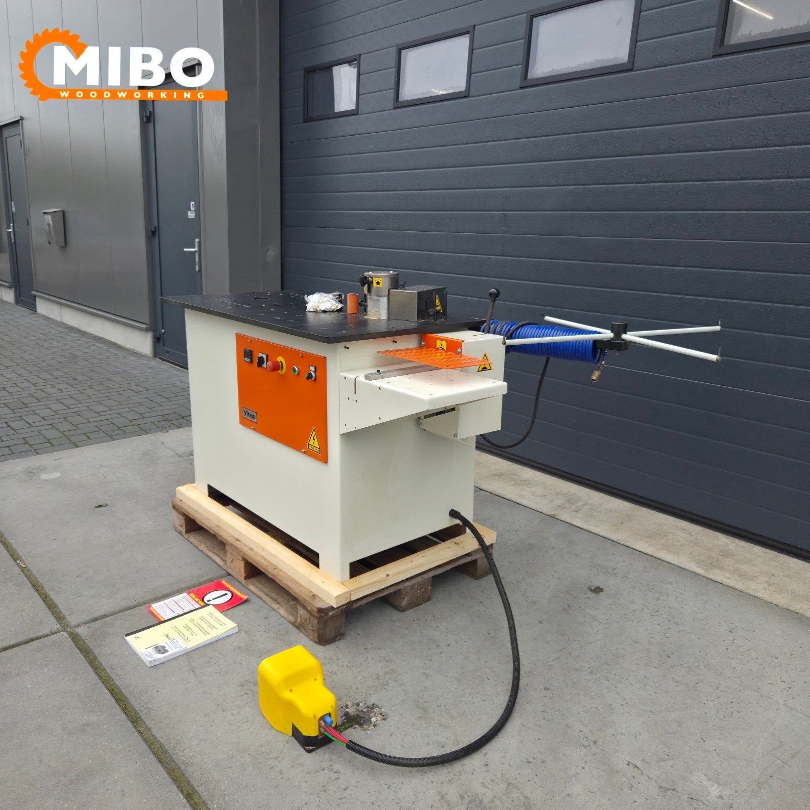 Vitap kantenlijmer compact model *** als nieuw ***