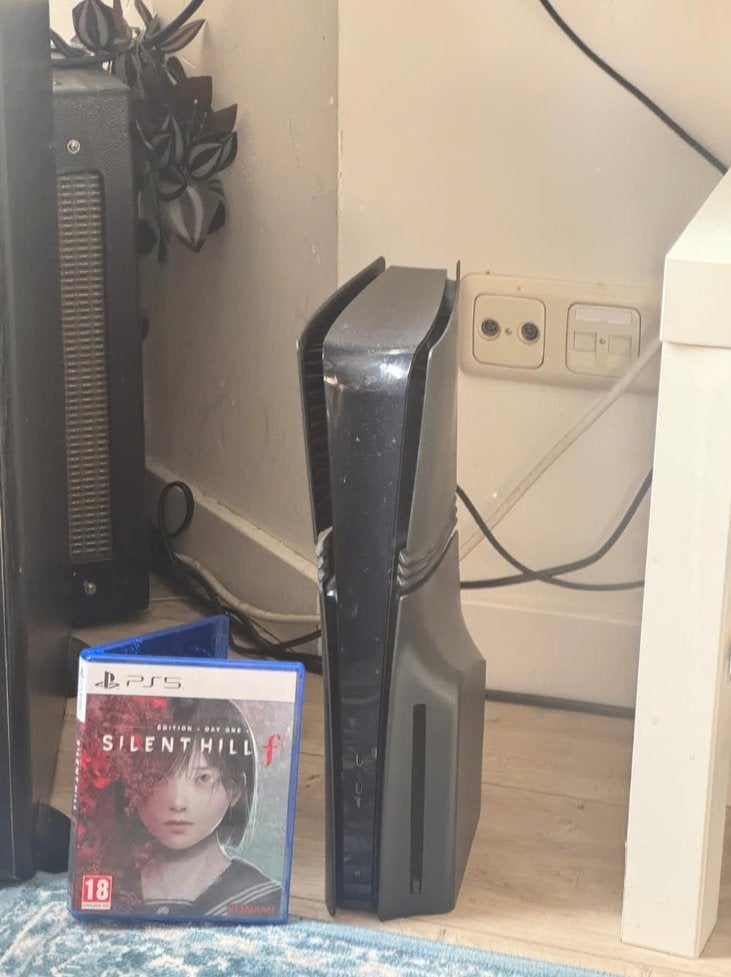 PS5 Pro met disc drive en game, Ophalen of Verzenden, Zo goed als nieuw, Playstation 5