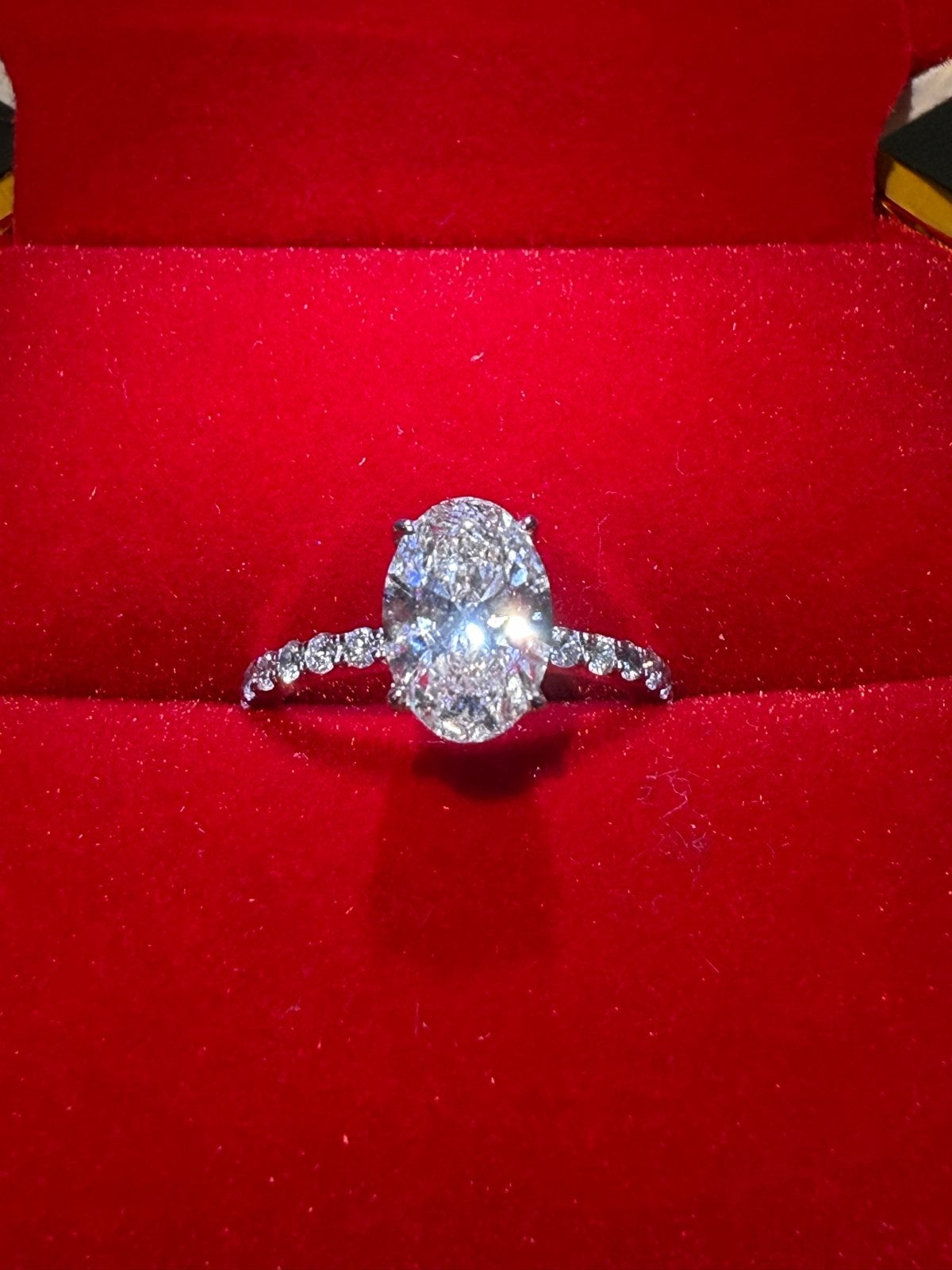 Prachtige Lab Grown Diamanten Ring – 2,54 CT Totaal, Ophalen, Nieuw, 17 tot 18, Met edelsteen