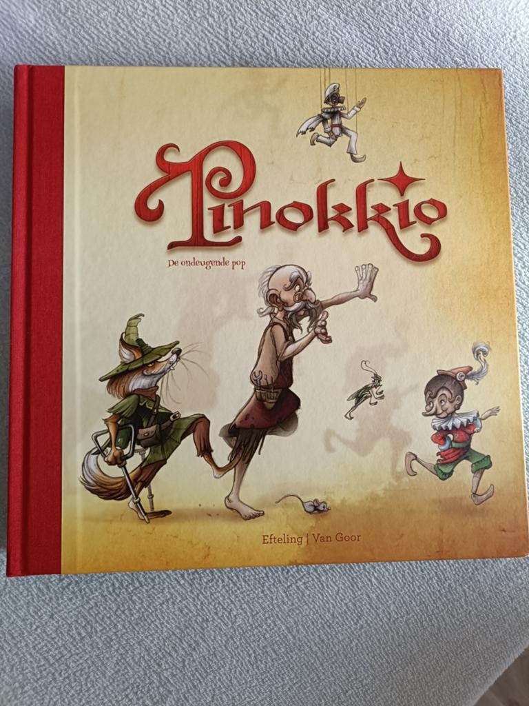 Efteling boek Pinokkio, Ophalen of Verzenden, Zo goed als nieuw, Overige typen
