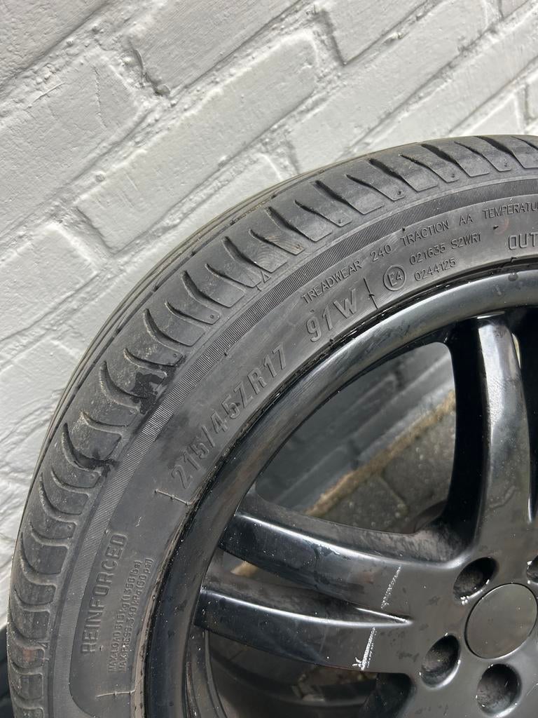 Hoogglans zwarte velgen met zomerbanden voor VAG modellen, Ophalen of Verzenden, Gebruikt