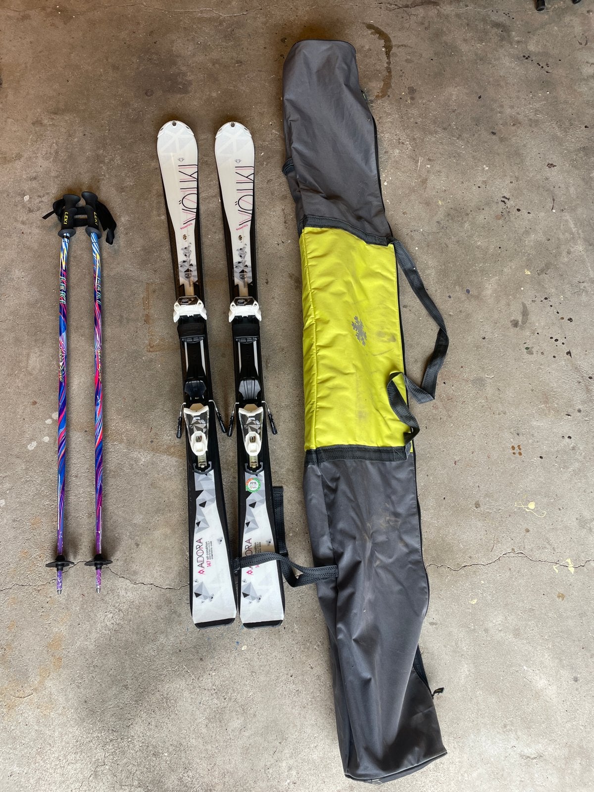 Völkl Essenza Adora ski's met Leki stokken en tas, 140 tot 160 cm, Zo goed als nieuw, Skiën, Ski's