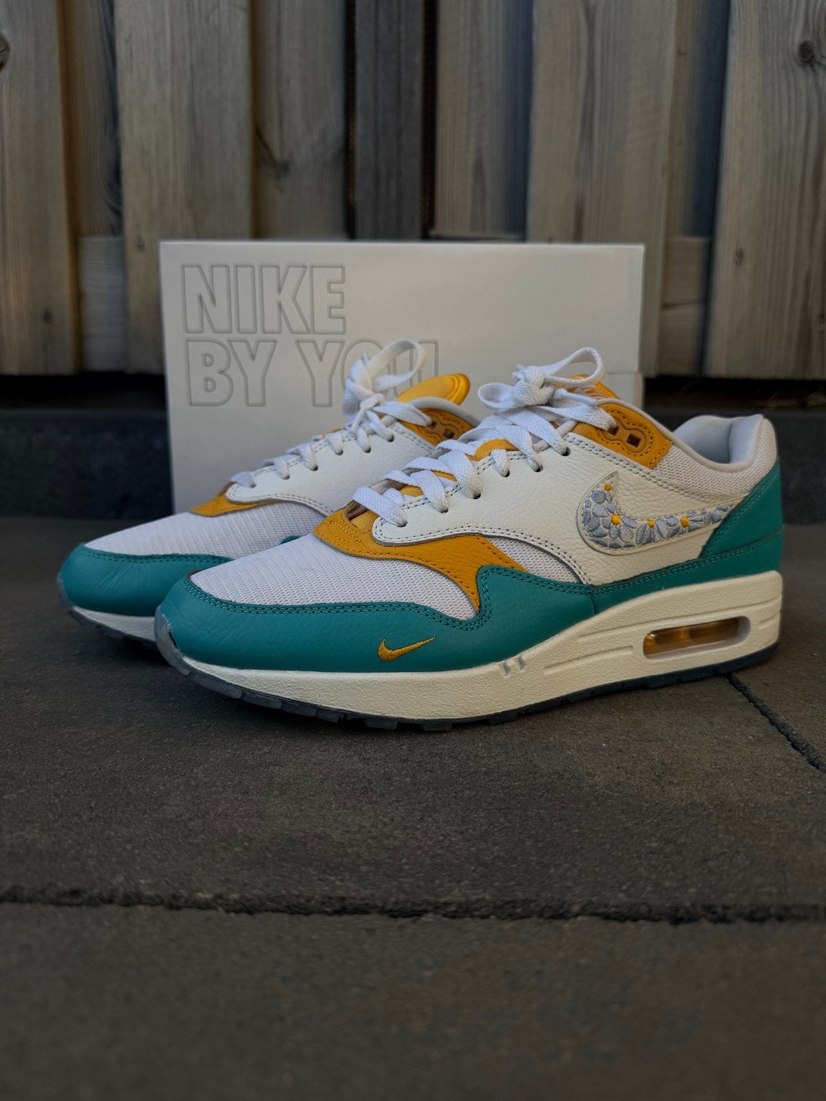 Nike Air Max 1 ID Custom Sneakers - Maat 42.5, Ophalen of Verzenden, Zo goed als nieuw, Overige kleuren, Sneakers of Gympen