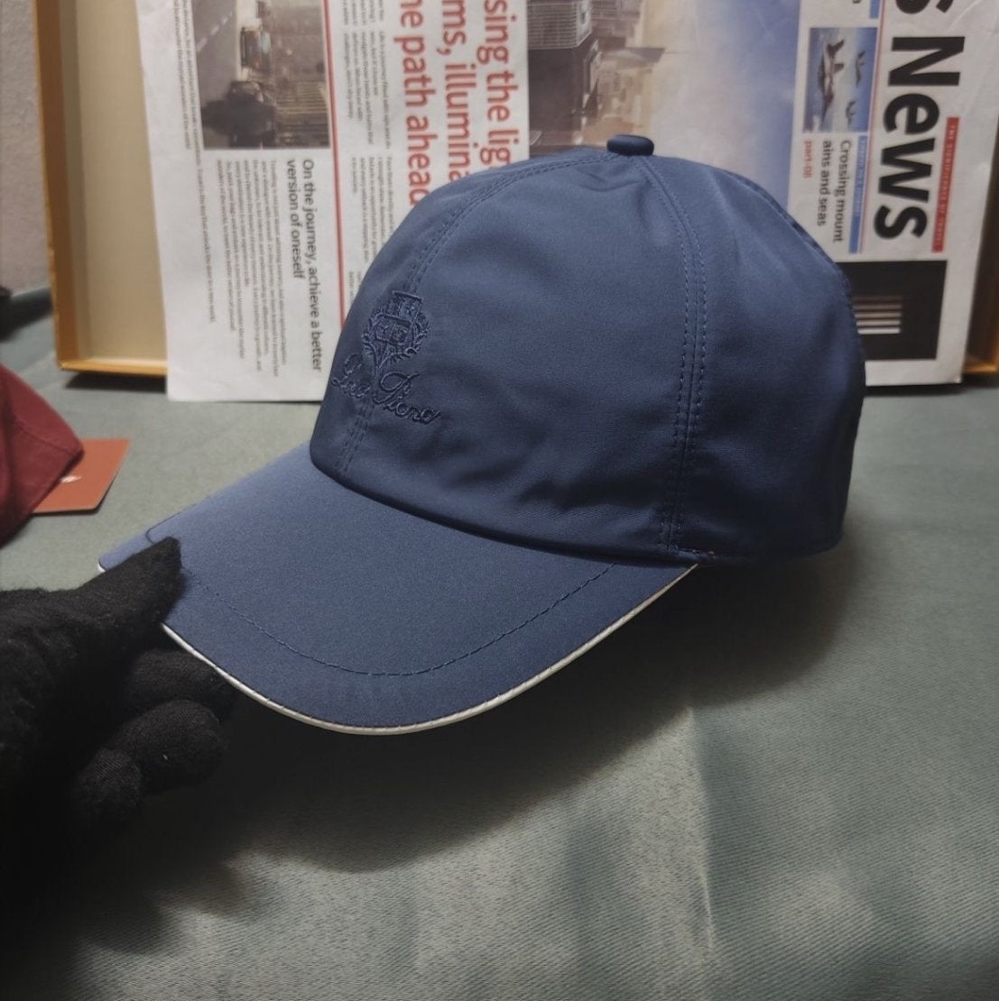 loro piana pet donkerblauw goeie kwaliteit, Ophalen of Verzenden, Zo goed als nieuw, One size fits all, Pet