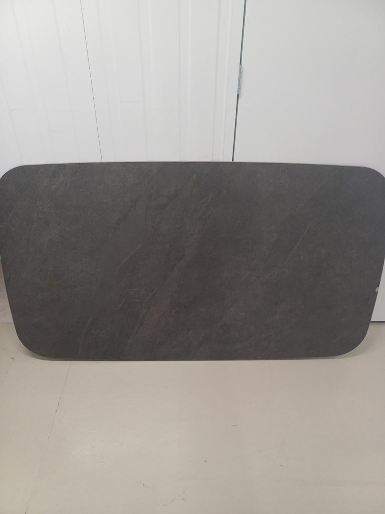 Stenen tuintafel, kleine schade op de rand, Ophalen, Gebruikt, Rechthoekig, Overige materialen