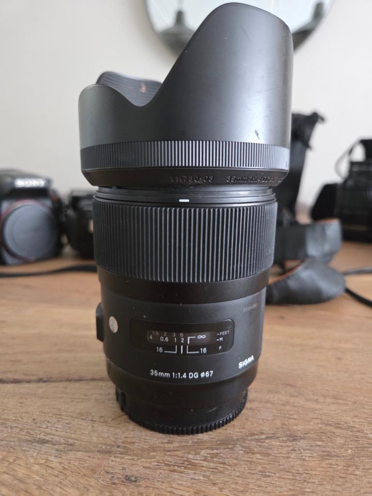 Sigma 35mm 1:1.4 DG Art objectief, Ophalen of Verzenden, Gebruikt, Groothoeklens