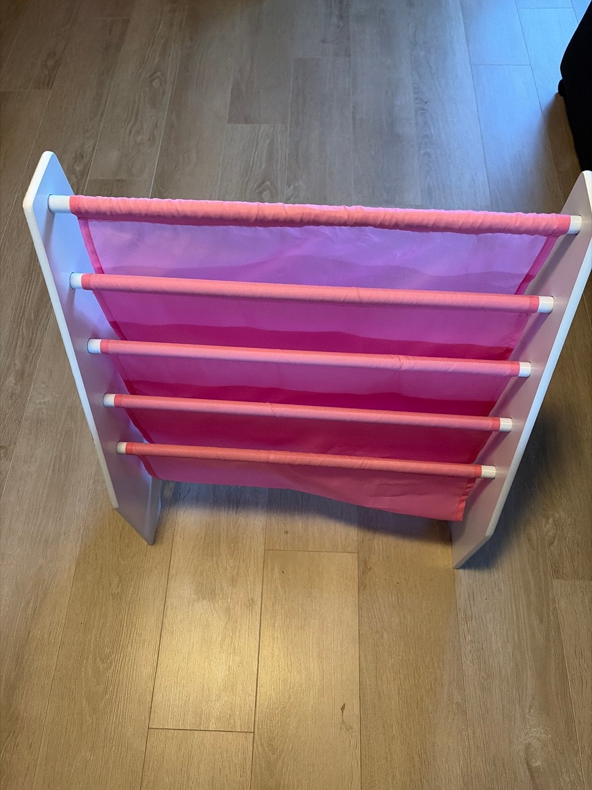 Roze boekenrek voor kinderen met vlindermotief, Kinderen en Baby's, Kinderkamer | Overige Meubels, Ophalen, Gebruikt, Overige typen