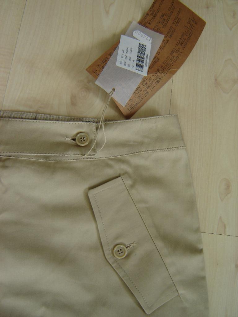 Nieuw, dames creme glans broek, mt. 44, Beige, Maat 42/44 (L), Nieuw, Ophalen of Verzenden