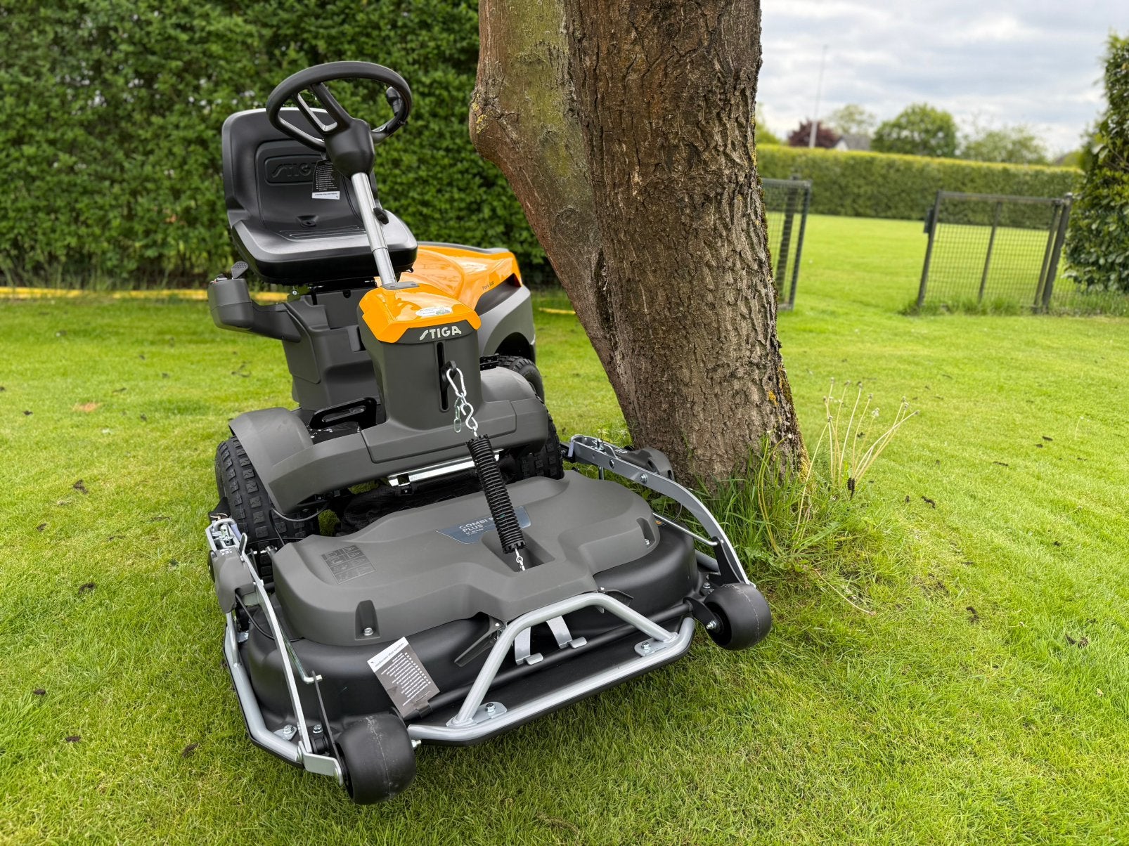 Stiga park 500 met stuurbekrachtiging nieuw!, Tuin en Terras, Zitmaaiers, Ophalen, Nieuw, Mulchfunctie, 90 tot 120 cm