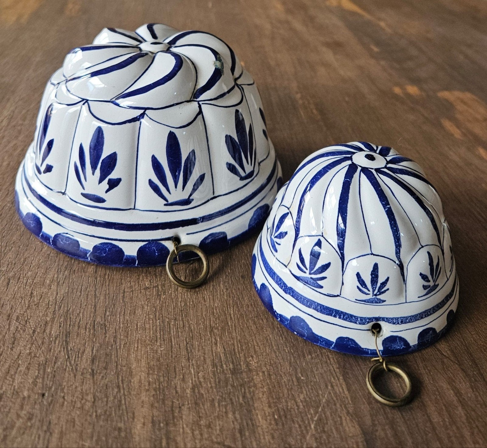 2 vintage mold Bassano made in Italy, Ophalen of Verzenden