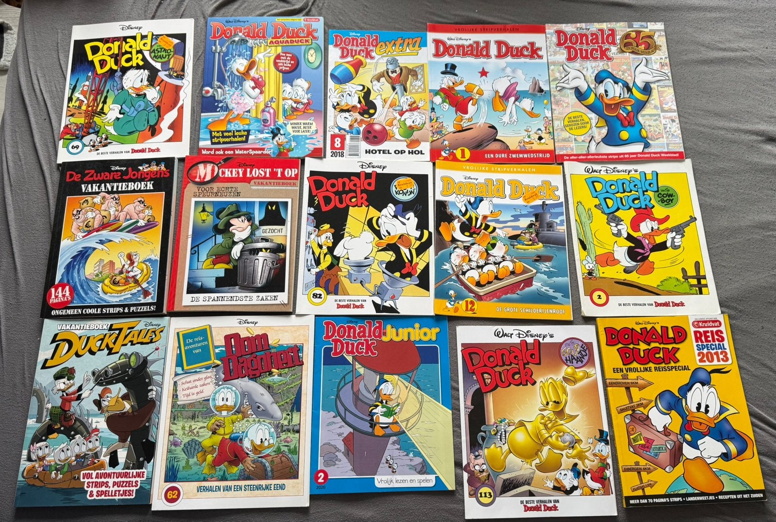 Grote stapel Donald Duck albums strips en vakantieboeken, Boeken, Strips | Comics, Meerdere comics, Ophalen of Verzenden, Zo goed als nieuw