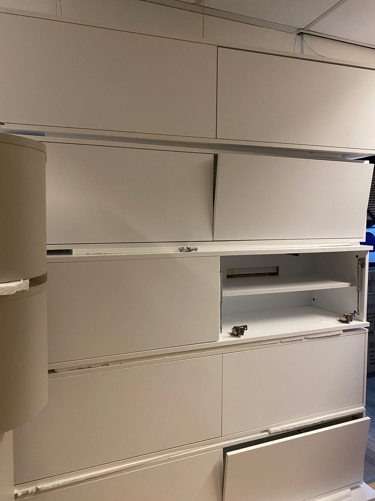 Tv meubel 150cm / 300cm - pure white, Ophalen, 100 tot 150 cm, Zo goed als nieuw, Minder dan 100 cm