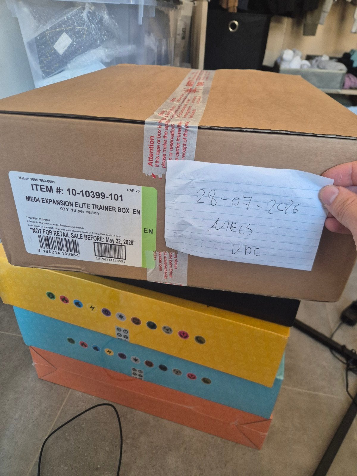 pokemon chaos rising etb case, Ophalen of Verzenden, Nieuw, Boosterbox